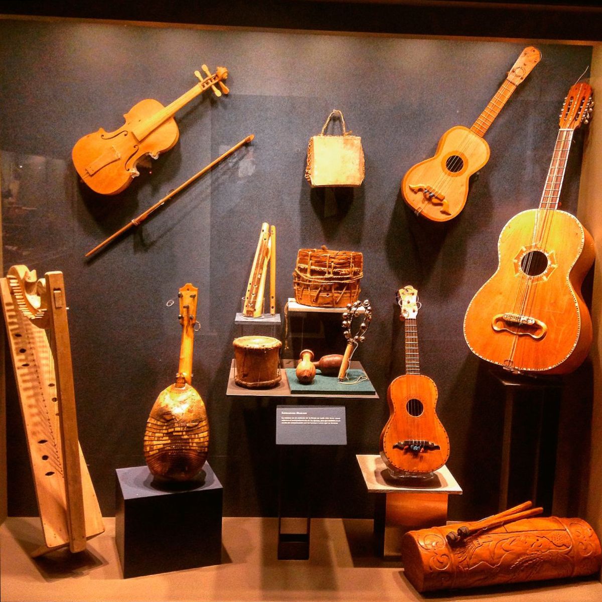 Conferencia Documentación de instrumentos musicales en México Órganos